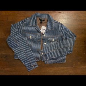 Striped cropped denim jacket.